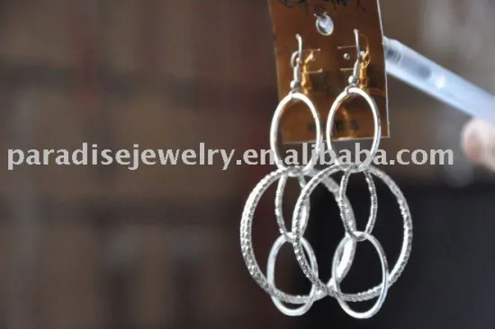 RHINESTONE HOOP EARRING