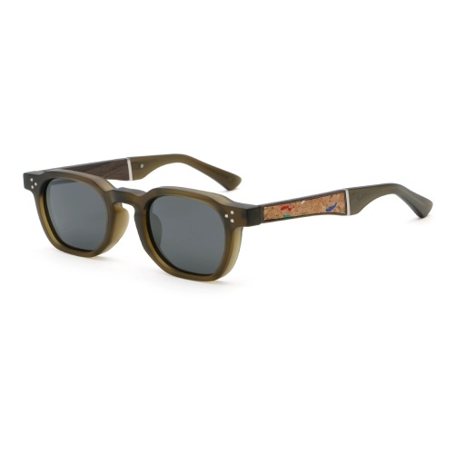 Polygon Retro Square Sunglasses with Wood‑Effect Temples