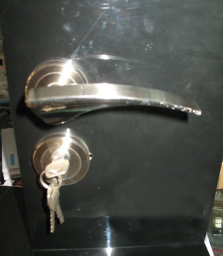 Maniglia porta legno
