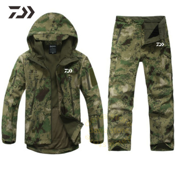 2020 Daiwa Winter for Fishing Suit Tactical Softshell Camouflage Fishing Jacket Waterproof Hunting Outdoor Clothes Fishing Wear