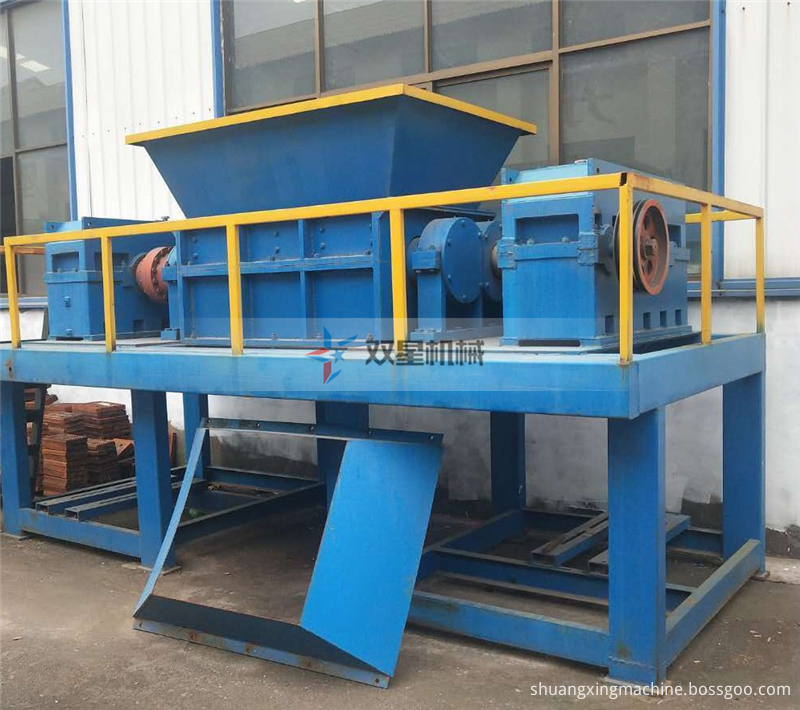 Double shaft shredder equipment parts configuration function