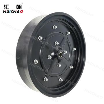 Full spoke closing wheel