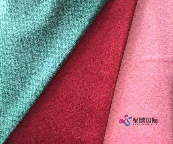 Multi Color 100% Wool Fabric For Garment