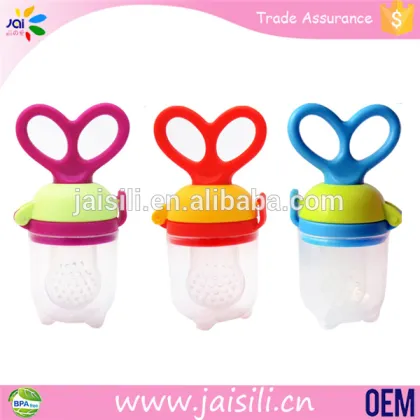 2016 BPA free toys for kids baby food jucier pacifier feeder for baby