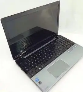 Toshiba Satellite S55-A5154 15.6" HD Laptop i7-4700MQ 8GB 1TB DVD±RW