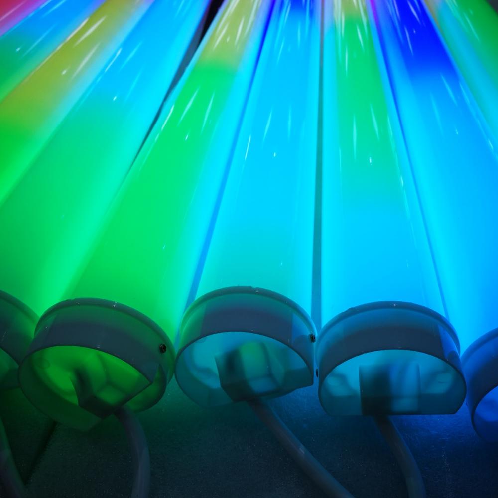 Mennyezeti dekoráció színes DMX512 LED -csővilágítás