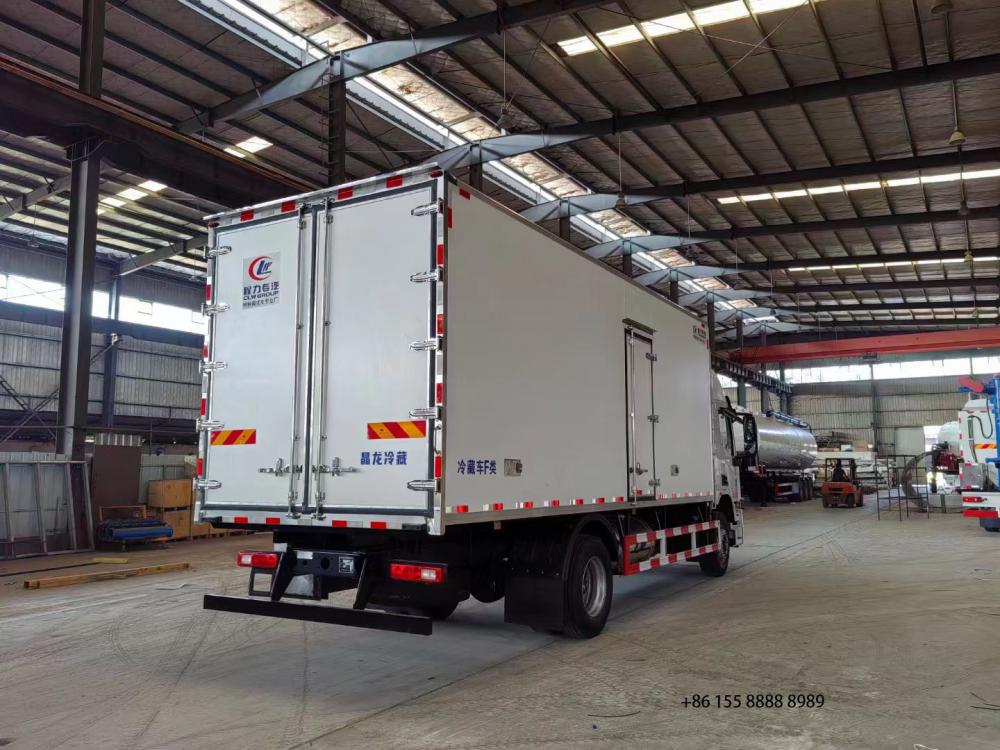 Refrigerated Truck 5 Jpg