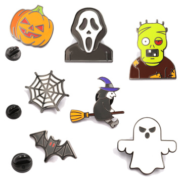 Distintivos de distintivos de decoração de Halloween com pinos de esqueleto