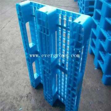 4-Way Entry Type Heavy duty plastic pallet with tubes inside