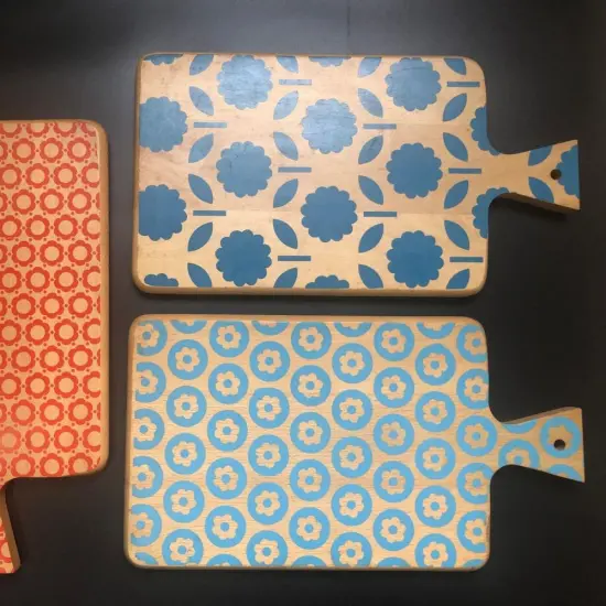 Different coloured chopping boards