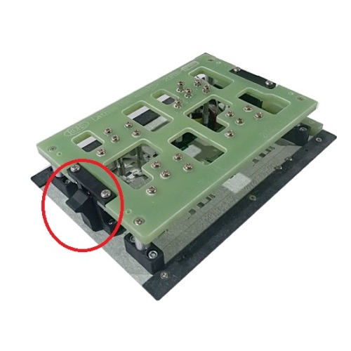 Buckle clamps for wave solder pallet cover