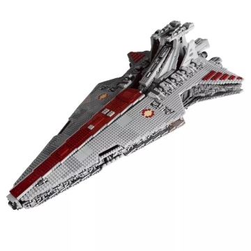 Star Wars Compatible MOC-0694: Mould King 21005 Venator-Class Republic Attack Cruiser - A Kid-Friendly Building Toy
