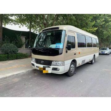 USADO Toyota Coaster 20 assentos 3TR Gasolina