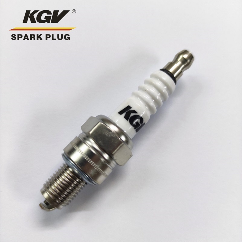 Small Engine Normal Spark Plug CR7HSA/RZ10YC/U20FSR-U/A7TC