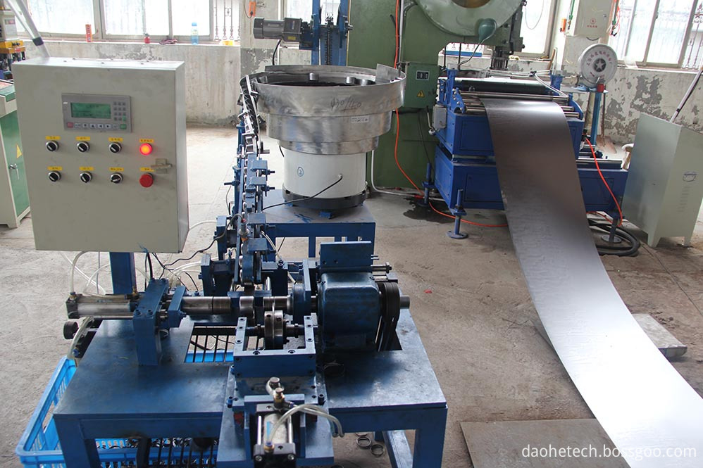 iron bottle machine