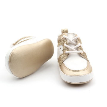 Ежедневни бебешки обувки с блясък пачуърк от естествена кожа