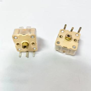 العلامة التجارية الأصلية الجديدة CBM-223P مزدوجة PVC Film Capacitor لراديو AM/FM