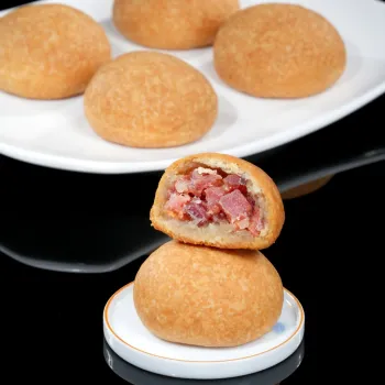 Golden Crust Yunnan Original Ham Mooncake for Hotels