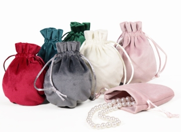 Semi-Circular Velvet Jewelry Pouch