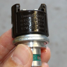 Nova válvula solenóide de transmissão de 12V compatível com ZF 4WG180 4WG200 0260120024 0501313374