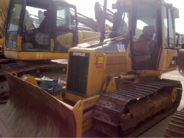 Used bulldozer caterpillar D5G