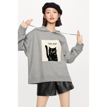 Women's Graphic Long Sleeve Sweatshirt