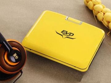 7 Inch Portable Dvd Player Of Lcd Screen With Tv Tuner And Fm Function