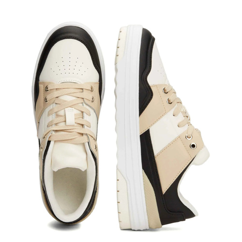 Modern Men's Comfortable Casual Sneakers in Bright Tones