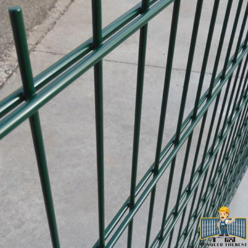 Pannello per recinzione a doppio filo R656