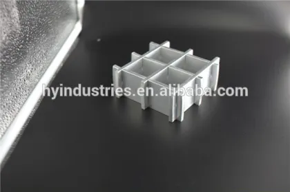 Outdoor aluminum press-lock borden grating