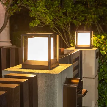 Waterproof Outdoor Pillar Gate Light - Warm White Temperature