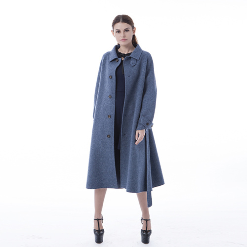 Cappotto in cachemire blu con cinturino alla moda