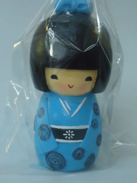Yiwu yipin the Japanese doll shaped candle