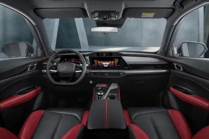 Changan Oushang Z6 Gasoline SUV: Trade, Export, Deposit Options (1.5L/2.0L, 5 Seater)