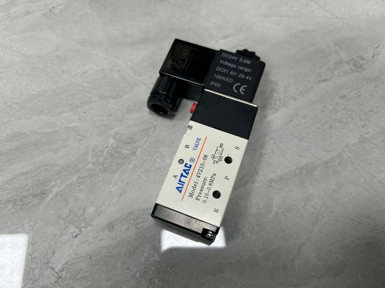 Solenoid valves3