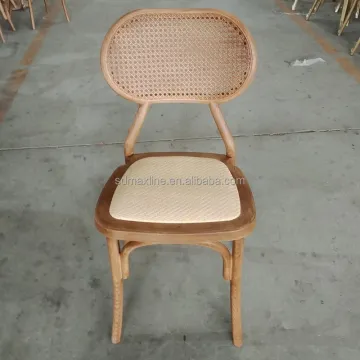 Stackable PP Plastic Rattan Chair - Wood Grain Wedding Party Chair