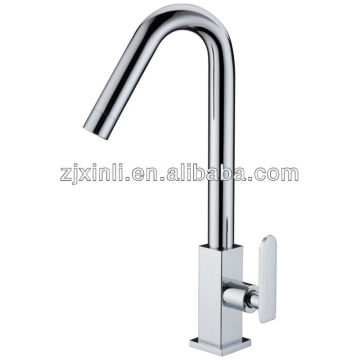 High Quality Kitchen Brass Cold Faucet, Polish and Chrome Finish, Deck Mounted