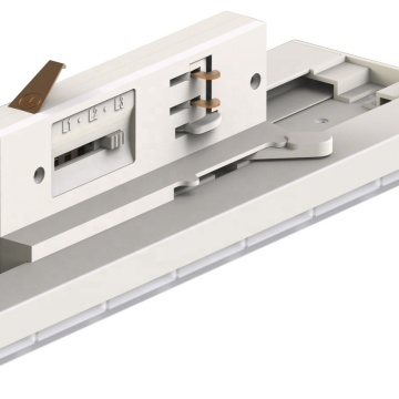 Latest Ultra-Thin LED Track Lamp with Aluminum Housing in Black and White