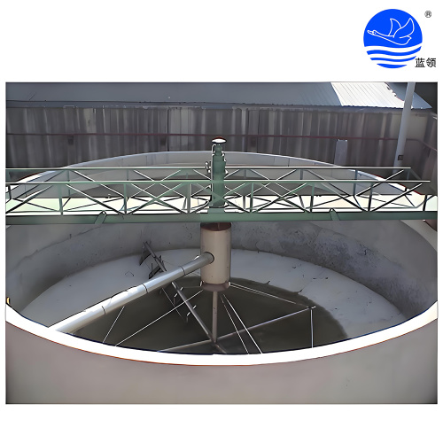 WNG Suspended Central Drive Scraper