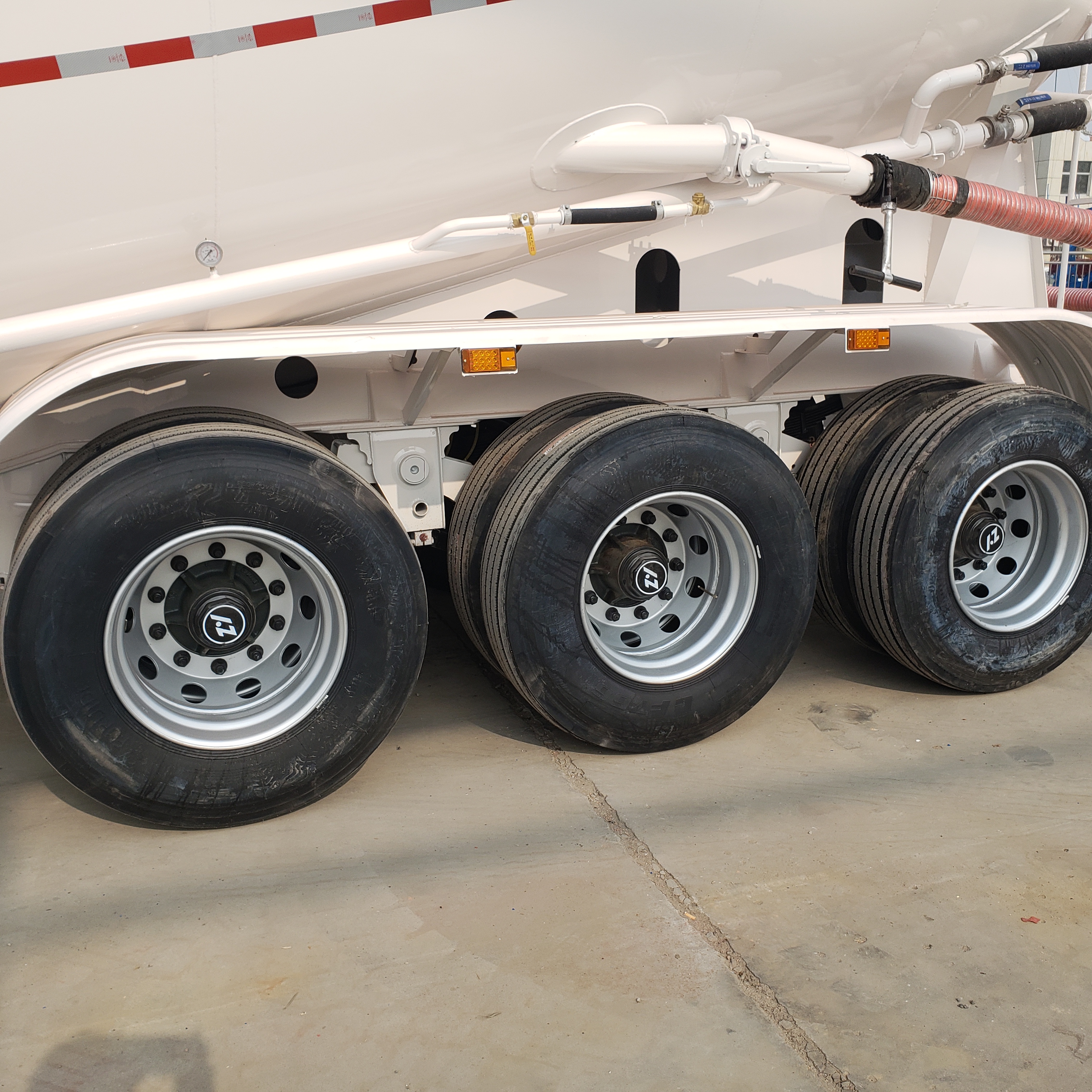 bulk cement trailer