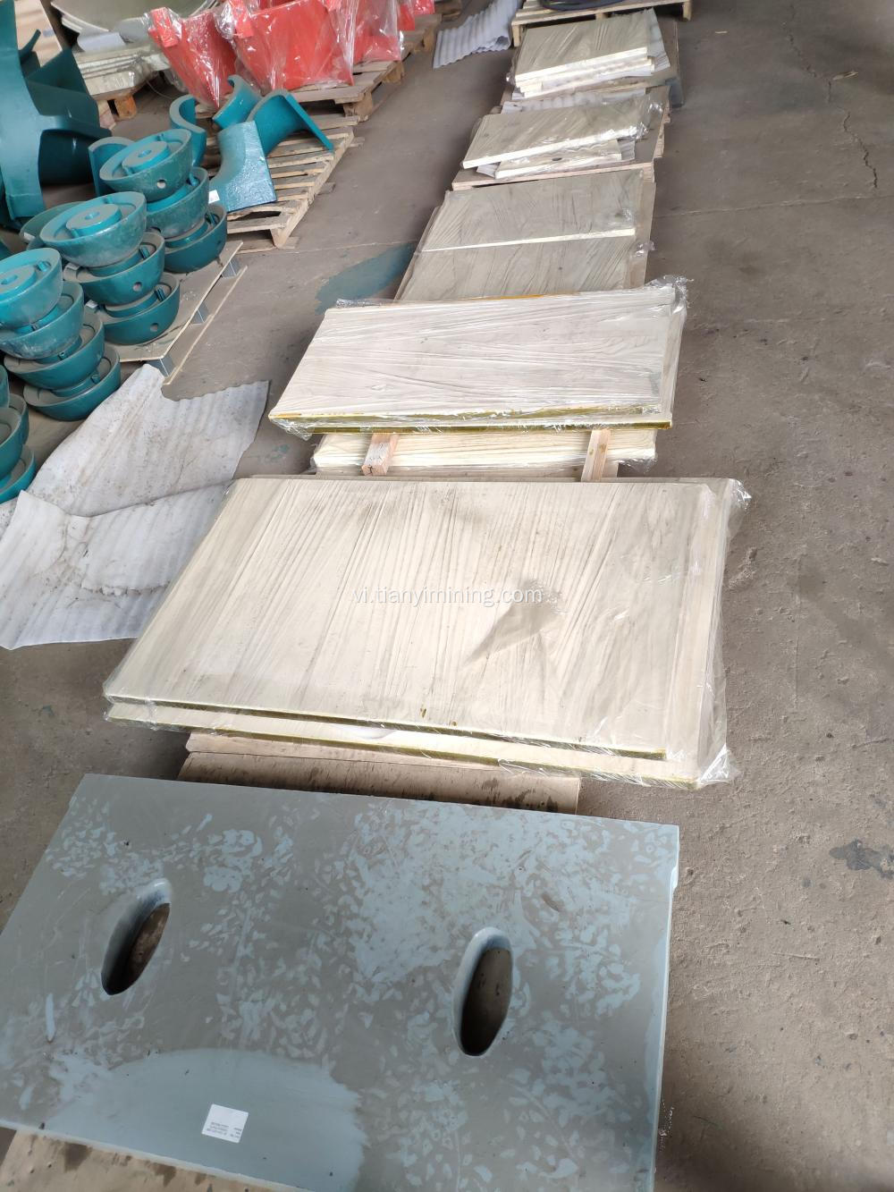 Tấm bảo vệ máy nghiền hàm C120