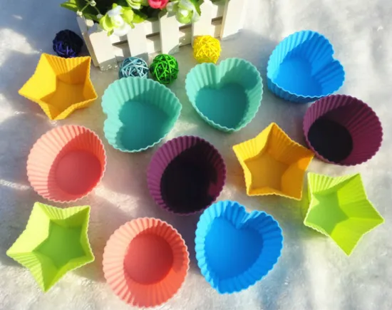 2015 New Design FDA LFGB Food Grade Colorful Car Shaped Silicone Cake Mould