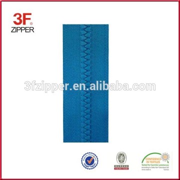 High-quality Plastic Teeth Zipper Wholesale