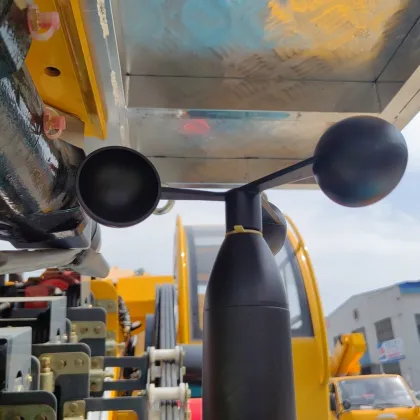 Jiangling double row 23 meter lift truck