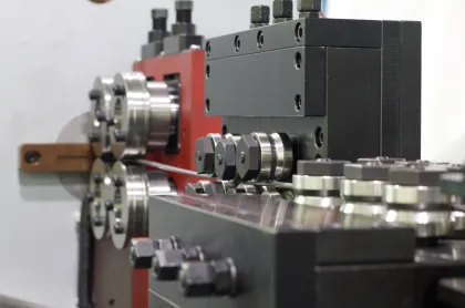 Industrial Mini Ear Hook Wire Bending Machine