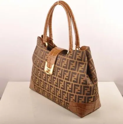 Brown Designer Imitation Fendi Shoulder Ladies Stylish Handbags With Crocodile Leather