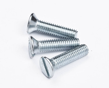 Pembekal skru mesin kepala rata khas: Panjang 9.5mm hingga 200mm, standard DIN 7985