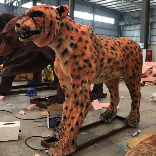 A realistic Animatronic Leopard Model