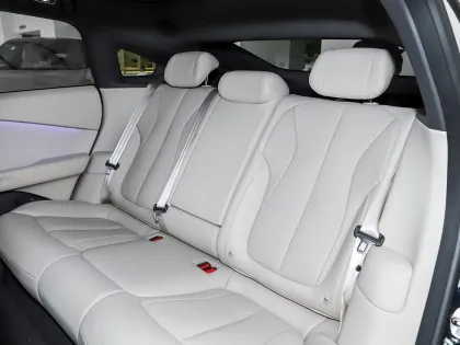 Luxury electric car Xpeng P7