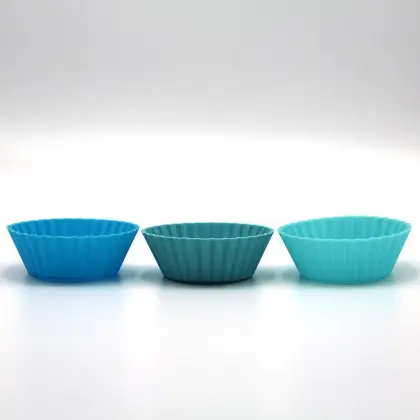 Brand new dragon cake pan